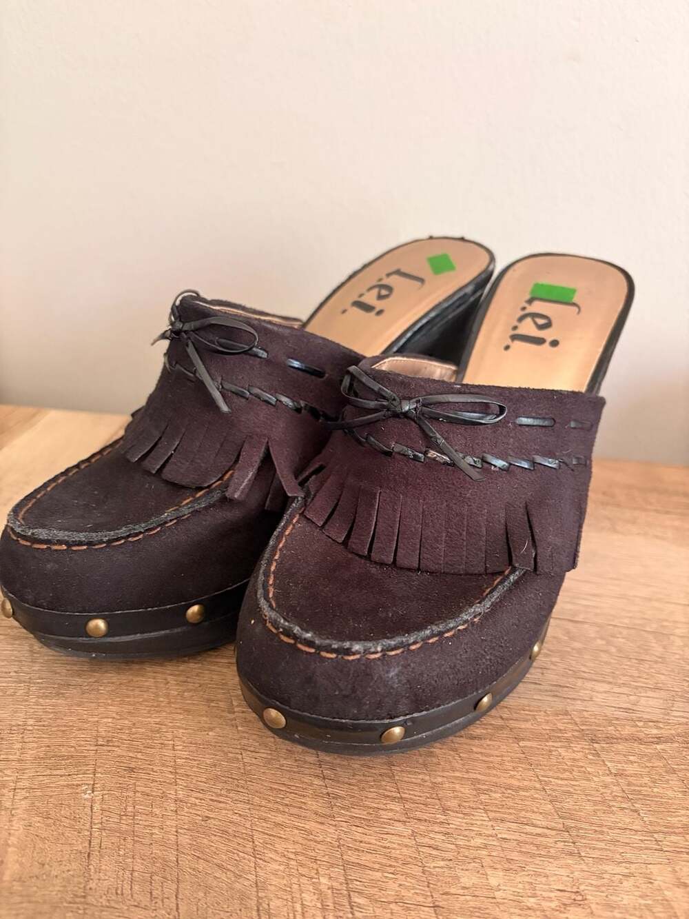 L.E.I. Vintage Y2K Annetteco Faux Suede Kiltie Fringe Clog Mules